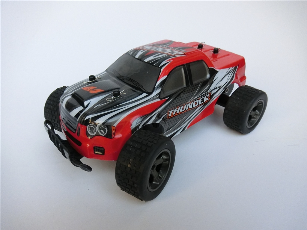 E38233 - 2.4G 2WD High speed RC Truggy